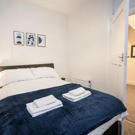 Appartement October Disc - Long - Contractors Bristol