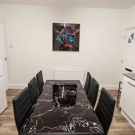 Apartman October Disc - Long - Contractors